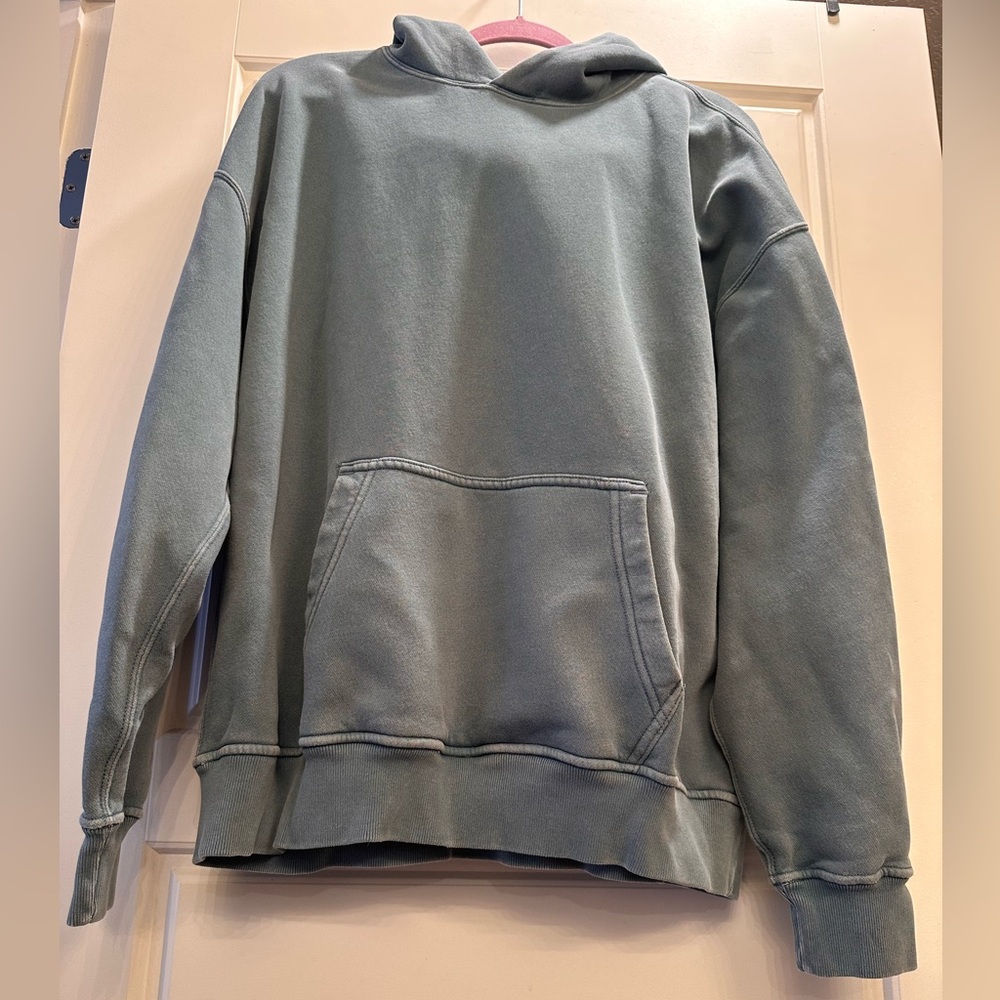 Ambercrambie & Finch Turquoise Popover hoodie.